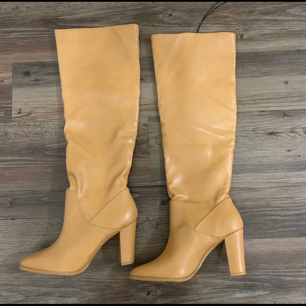 Express Tan Vegan Leather Heeled Boots Size 10 - Picture 4 of 12